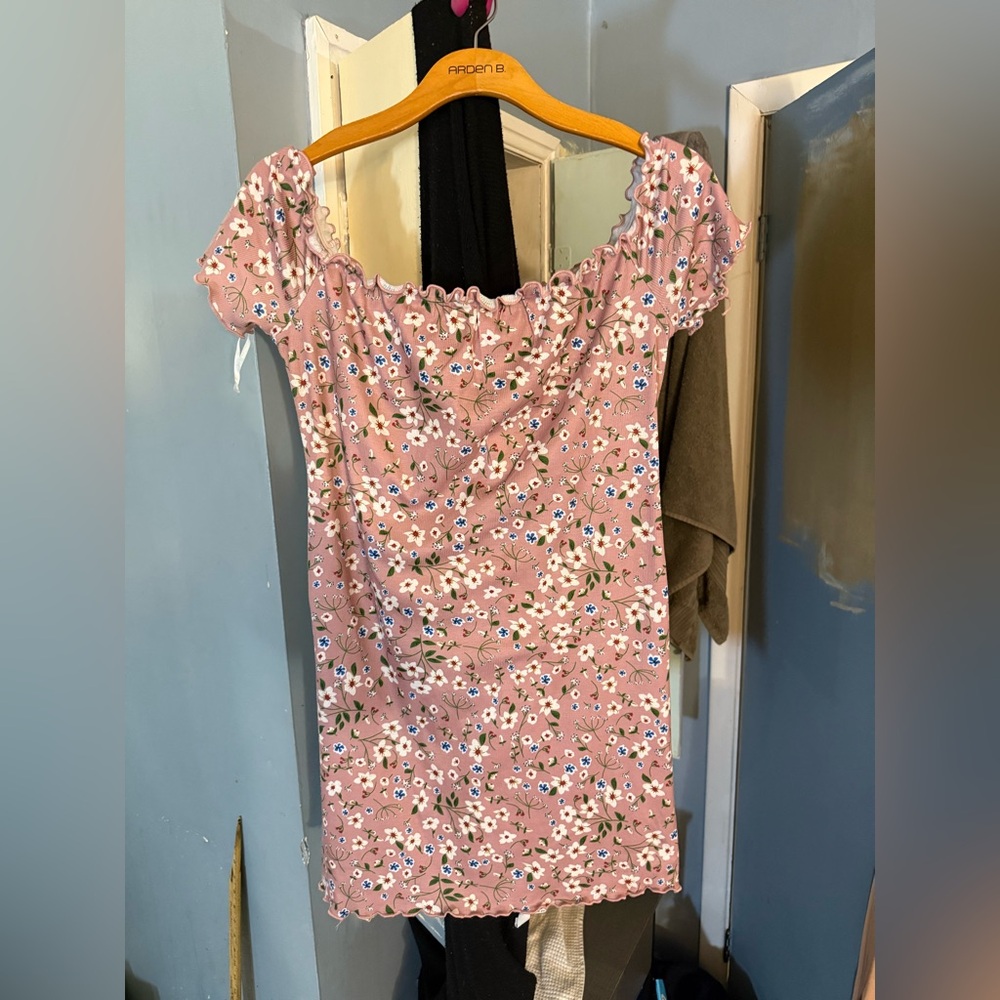 SHEIN Pink Floral Off-Shoulder dress